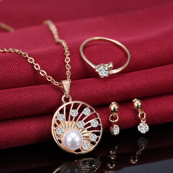 💎NWT Pearl Necklace, earrings and ring combo - Picture 6 of 7